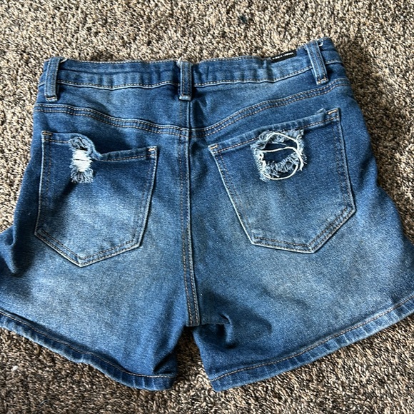 Jean shorts - Picture 3 of 3